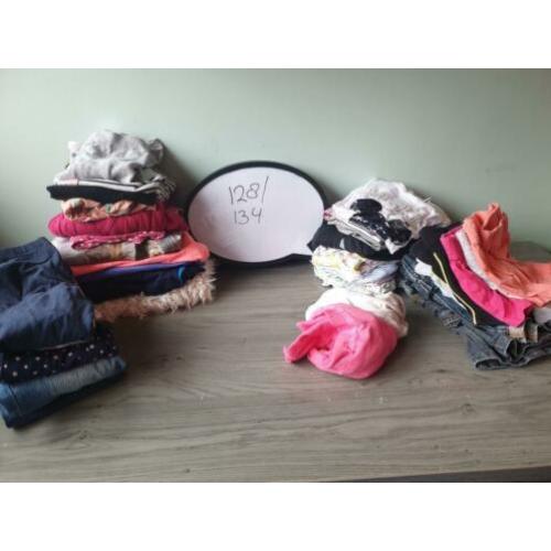 pakket meisjes kleding maat 128 134