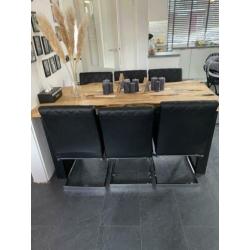 tamarinda houten eettafel met stoelen