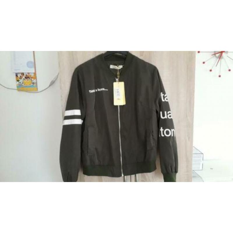 Nieuw bomber jas mt m en camouflage truitje mt s