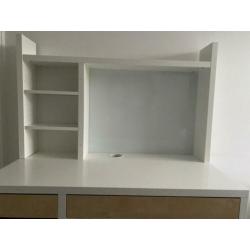 Micki bureautafel