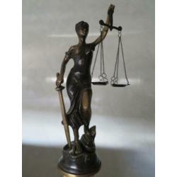 prachtig waardevol beeld vrouw Justitia 40 cm