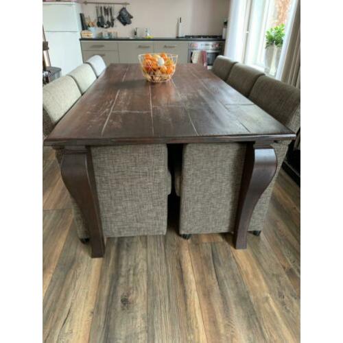Koloniale zware eettafel