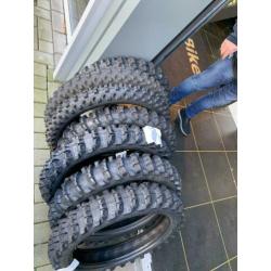 Nieuwe Pirelli schoepenbanden