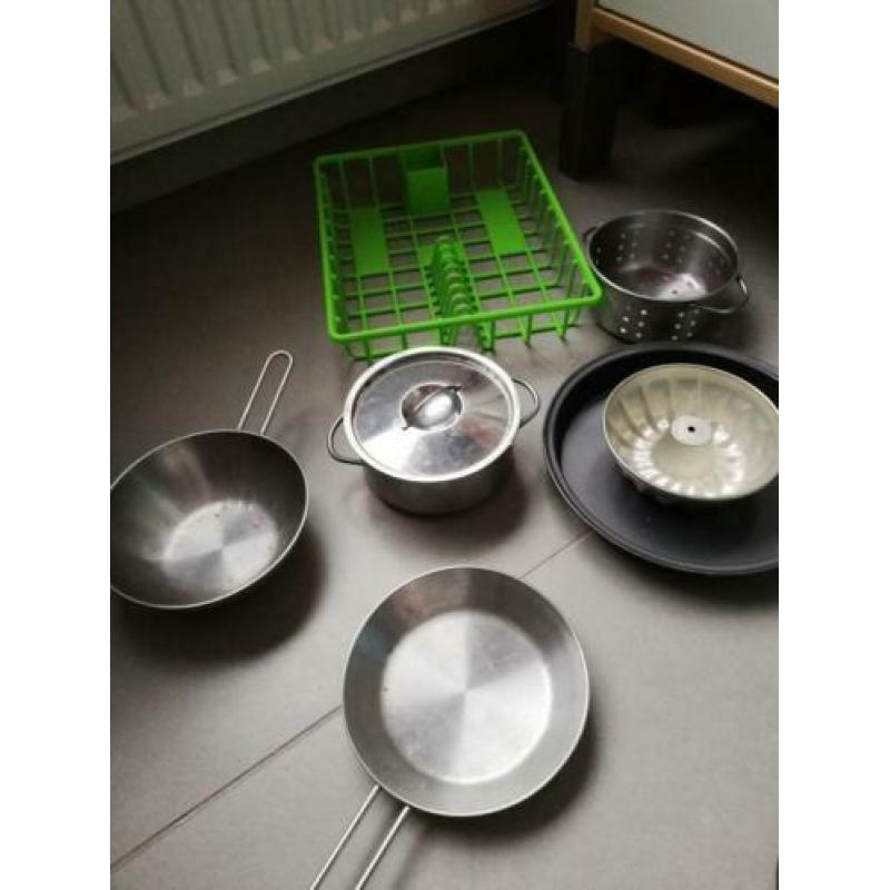 ikea keukentje incl pannetjes ed
