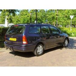 Ford Focus Wagon 1.6 inj. 16v 100-pk Cool Edition (bj 2002)