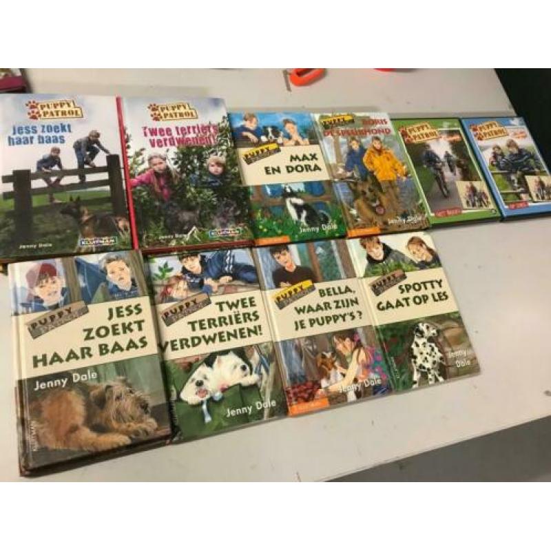 T.K.nog 7 Puppy Patrol boeken en 2 DVD's zie actuele lijst