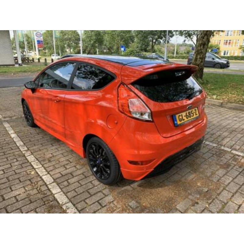 Ford Fiesta Red Edition 140PK incl FABRIEKSGARANTIE