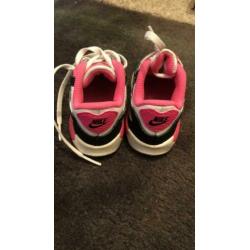 Meisjes Nike air Max maat 22