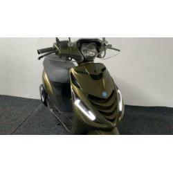 Piaggio zip olijf Groen 4T Snor Bj:2014!