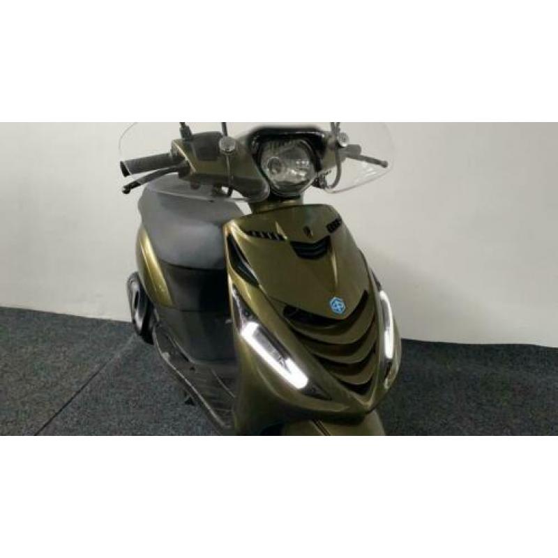 Piaggio zip olijf Groen 4T Snor Bj:2014!