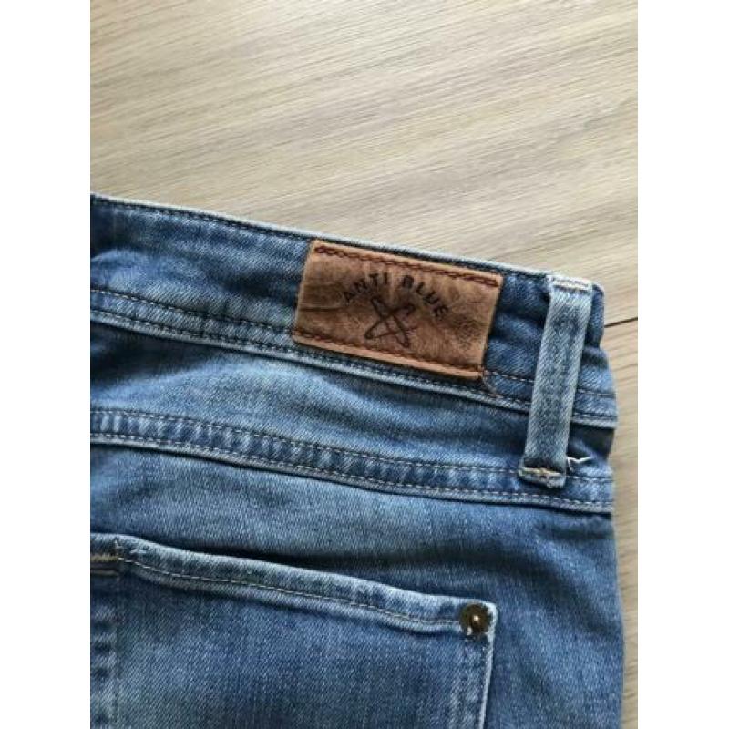 Spijkerbroek Anti Blue ( the Sting ) maat 28