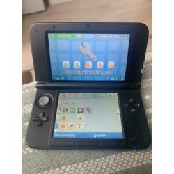 Nintendo 3DS XL met 4 (3DS) spellen