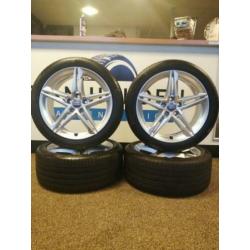 Originele 18 inch Audi A4 S-Line velgen Continental banden