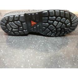 Te koop nieuwe werkschoenen maat 43 bruin