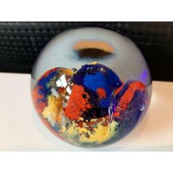 Presse papier blauw geel rood 8cm !