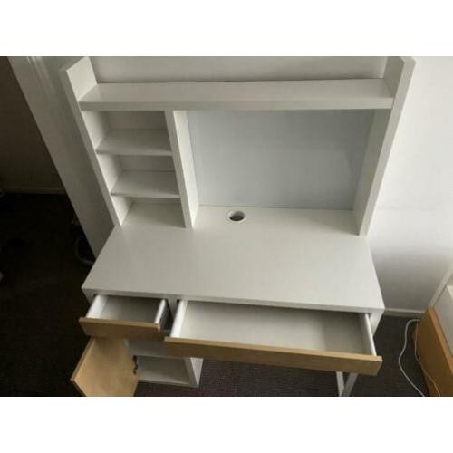Micki bureautafel