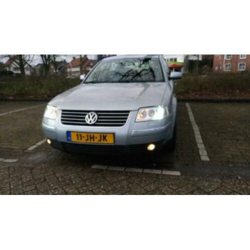 Volkswagen Passat 2.8 V6 142KW 4MOTION AUT2002 Xenon/Vol Led