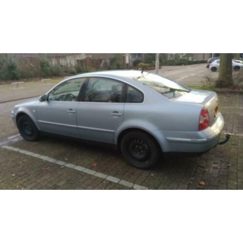 Volkswagen Passat 2.8 V6 142KW 4MOTION AUT2002 Xenon/Vol Led