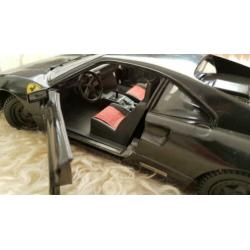 Ferrari 1:16 zwart