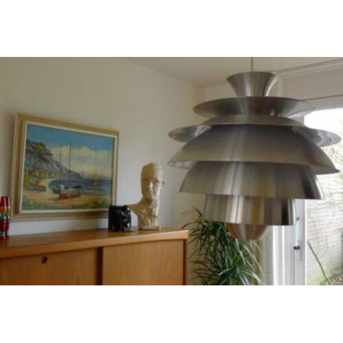 retro lamp, moderne look, naar Scandinavisch ontwerp