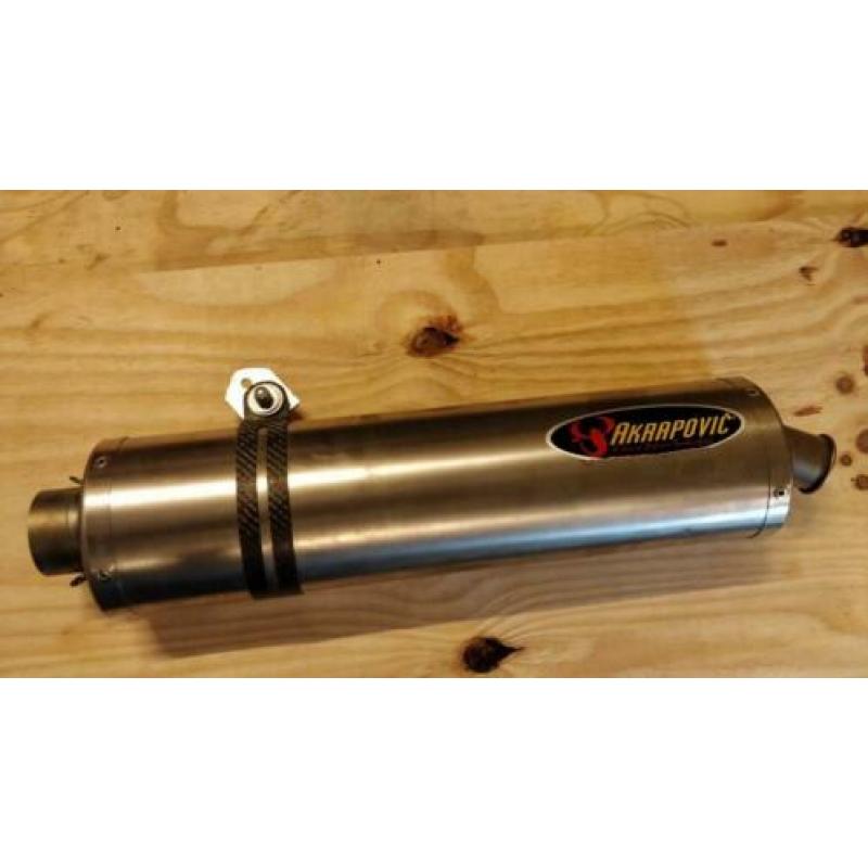 Originele titanium Akrapovic slip-on demper