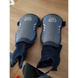 Adidas scheenbeschermers maat M