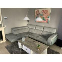 Hoek bankstel + 6 eethoek stoelen stofrib/lederlook Mint.