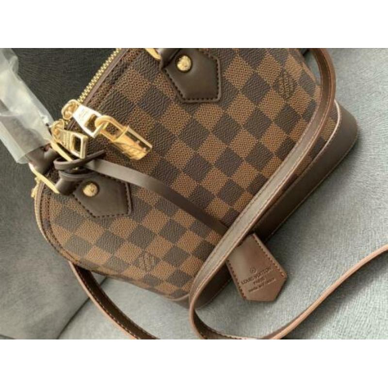Louis vuitton alma bag