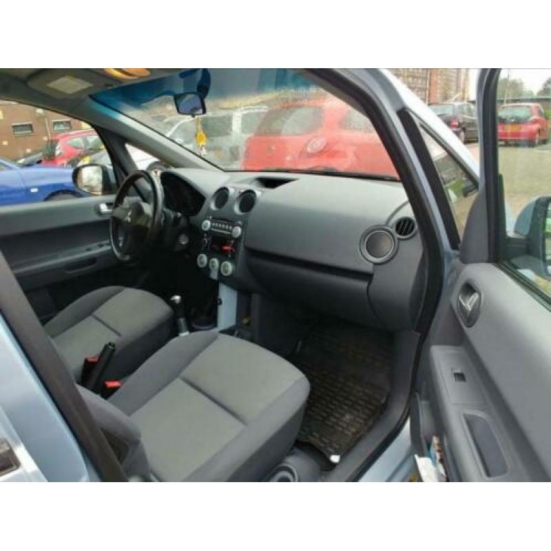 Mitsubishi Colt 1.3 CZ5 2005 Blauw