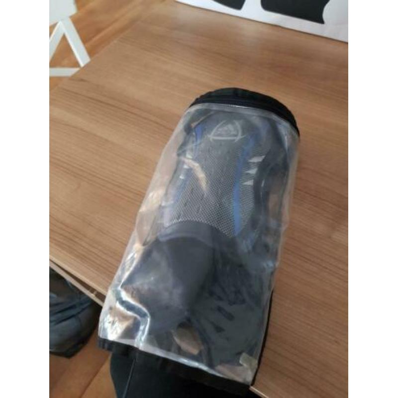 Adidas scheenbeschermers maat M