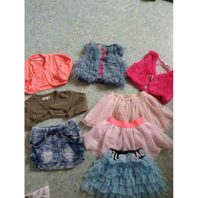 Pakket meisjes kleding maat 74/80
