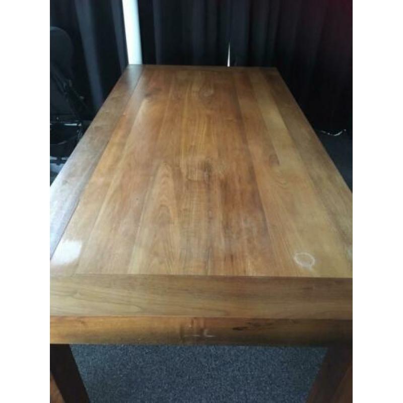 Massief houten eettafel walnoten geolied