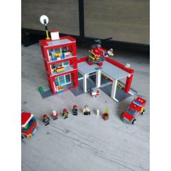 Lego city brandweerkazerne brandweer firestation 60004