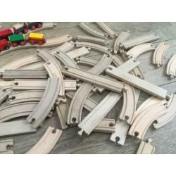 Houten treintjes met rails
