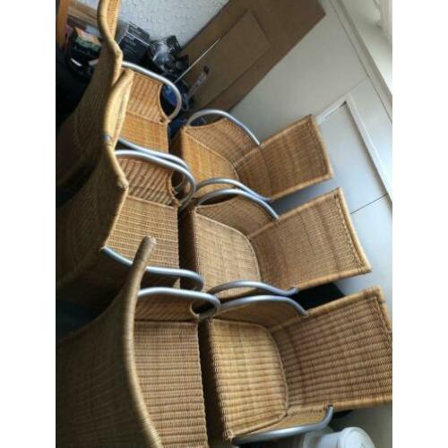 6 Rieten stoelen
