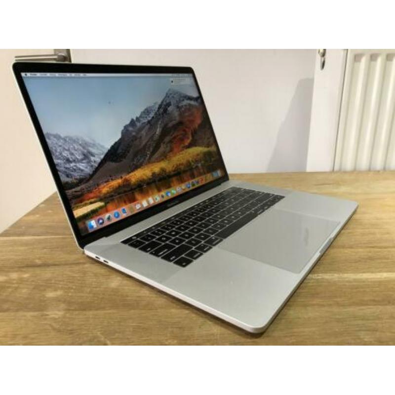 Macbook Pro 15'' Touchbar 2.9Ghz i7 16GB 512GB 2017 2018