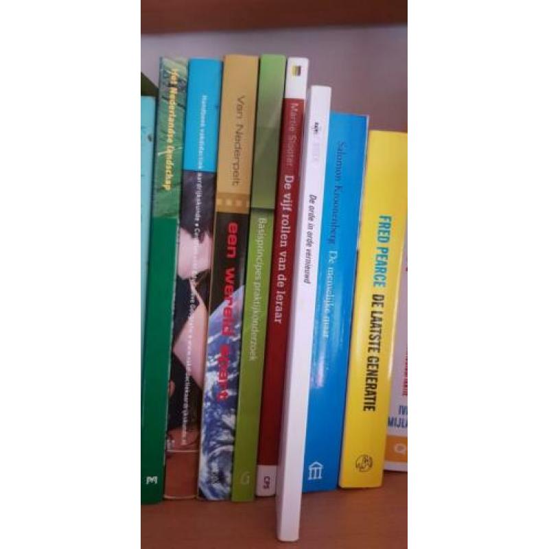 Studie boeken leraren opleiding aardrijkskunde hva geografie