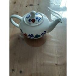 Boerenbont Boch , Theepot Zeeland , Druppeltuit , (groot)