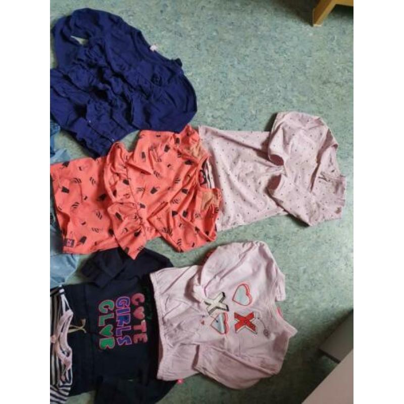Pakket meisjes kleding maat 74/80