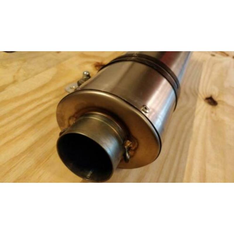 Originele titanium Akrapovic slip-on demper