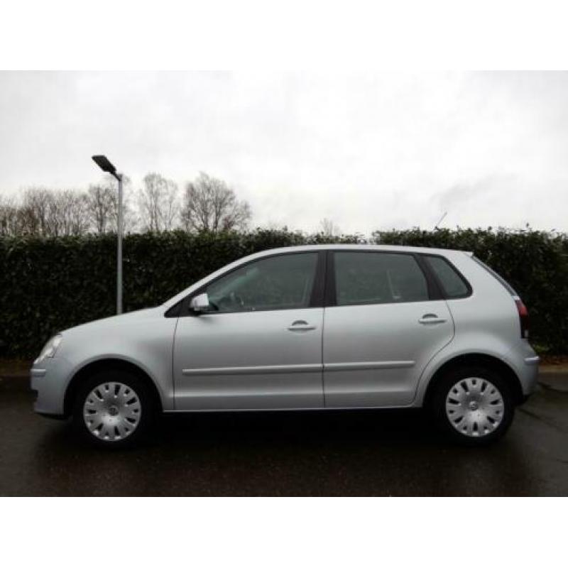 Volkswagen Polo 1.4-16V Optive