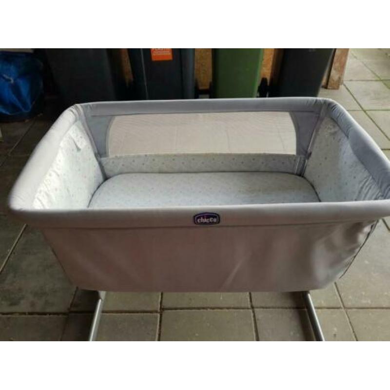 Chicco next 2 me co-sleeper