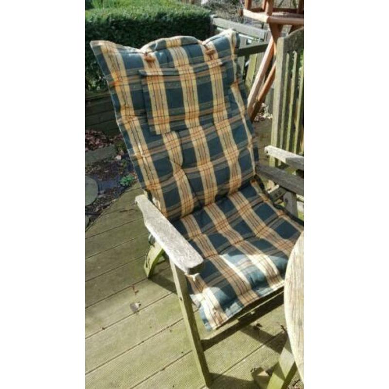 Eettafel tuinset van teakhout met 4 stoelen