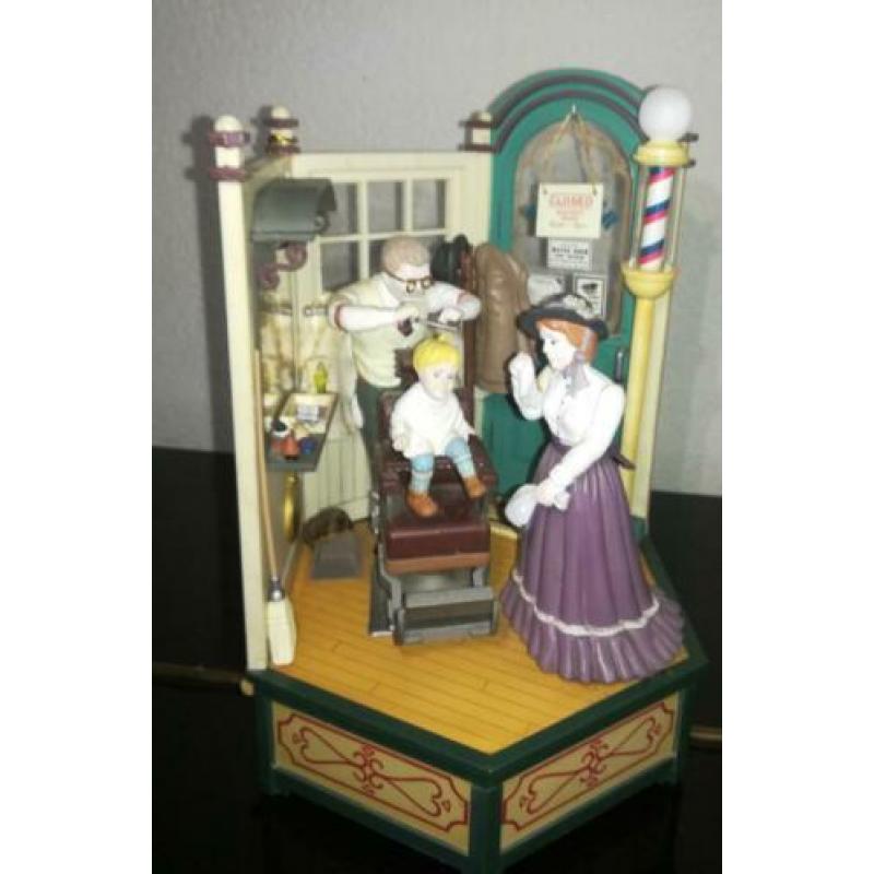 Prachtige uitgebreide speeldoos "Bij de kapper" Enesco