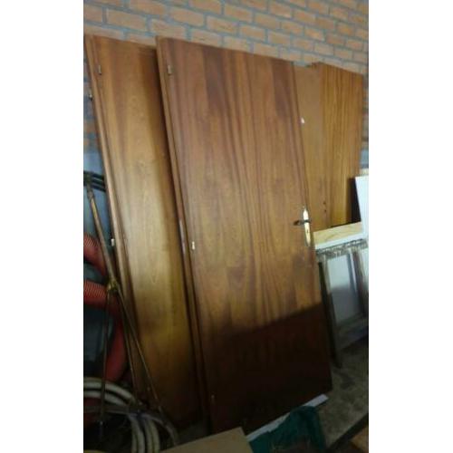 Diverse stompe deuren, breedte 58 of 82,8 en hoogte 201,5
