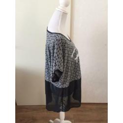 450. Ms Mode Top Grijs/Zwart ZGAN maat 50