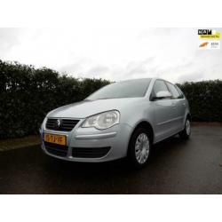 Volkswagen Polo 1.4-16V Optive