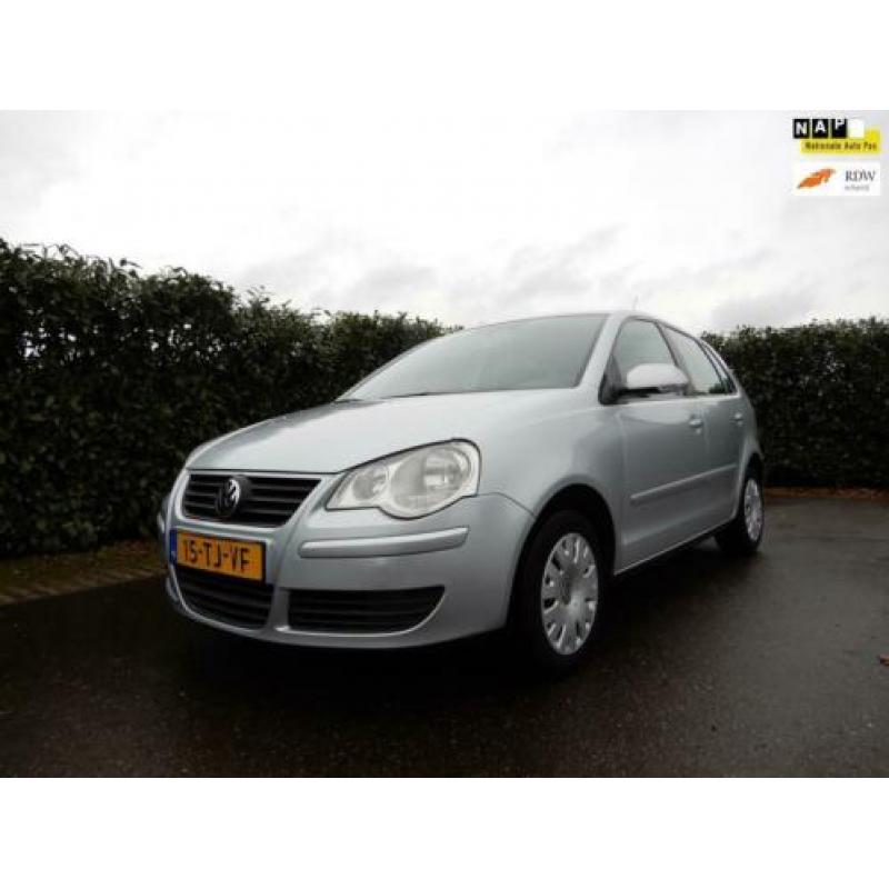 Volkswagen Polo 1.4-16V Optive