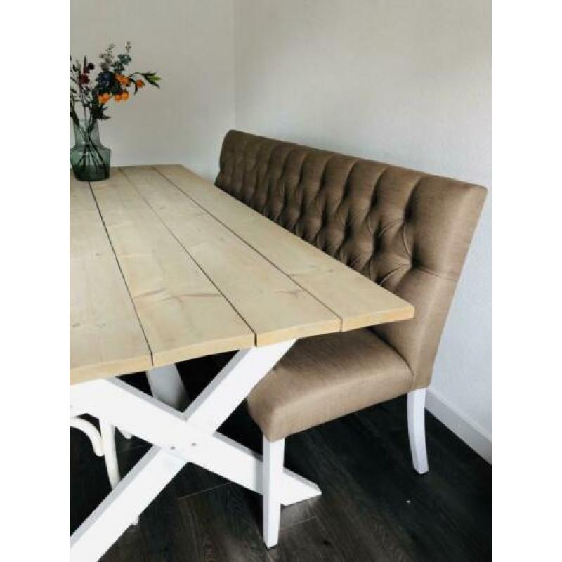 Eetkamerset: Bank + tafel + stoelen