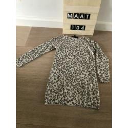 Retour shirt koraalkleur maat 104
